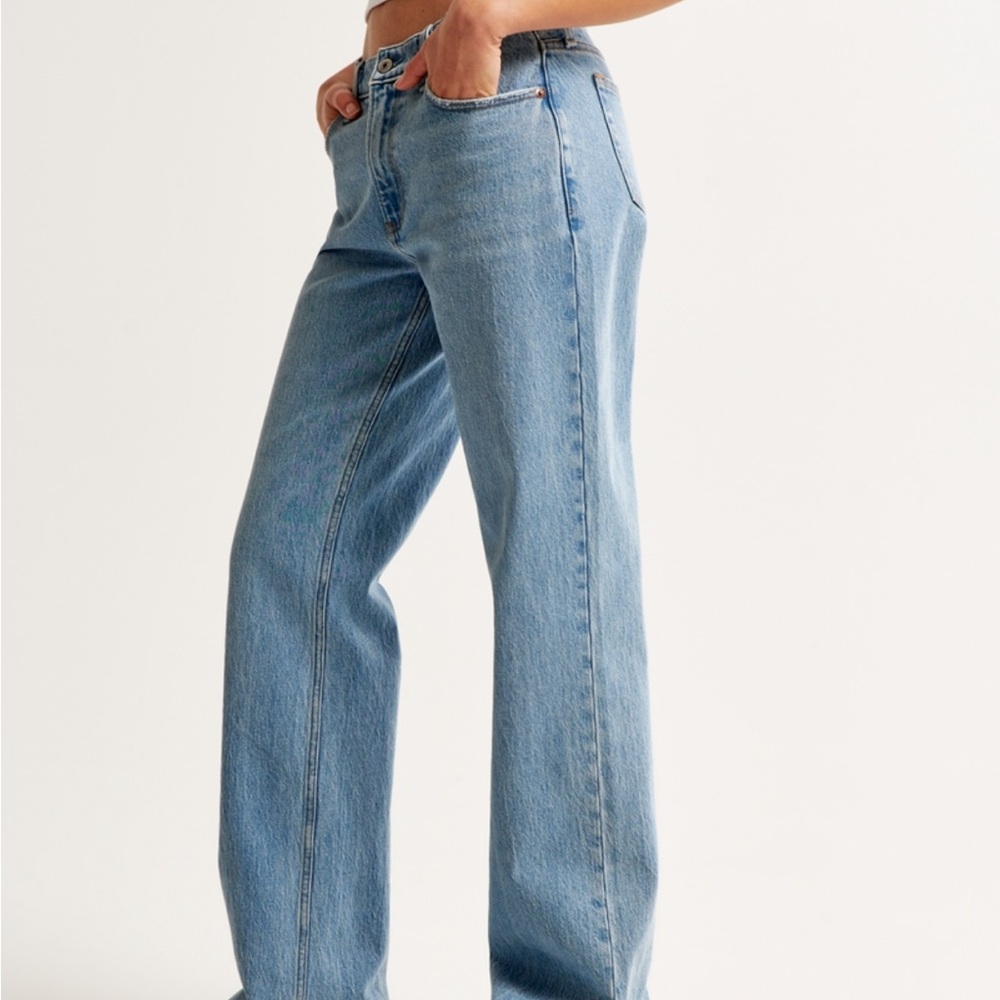 Abercrombie low rise baggy blue jeans